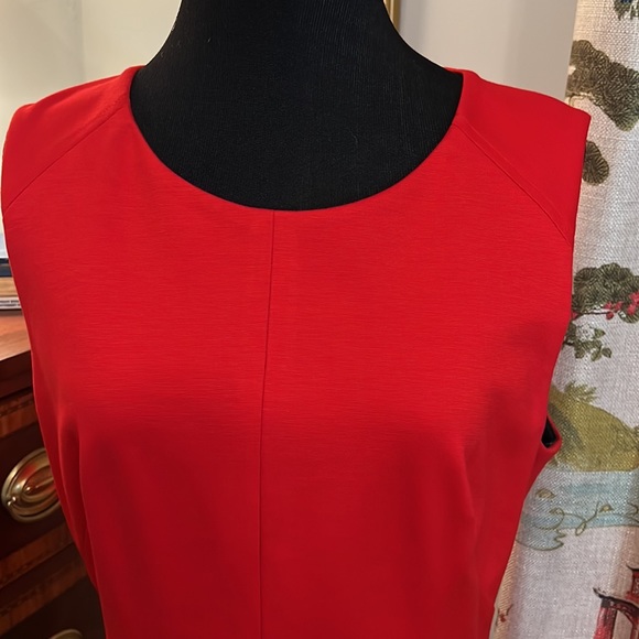 Vince Camuto Sleeveless Red Peplum Top Size L - Picture 2 of 3